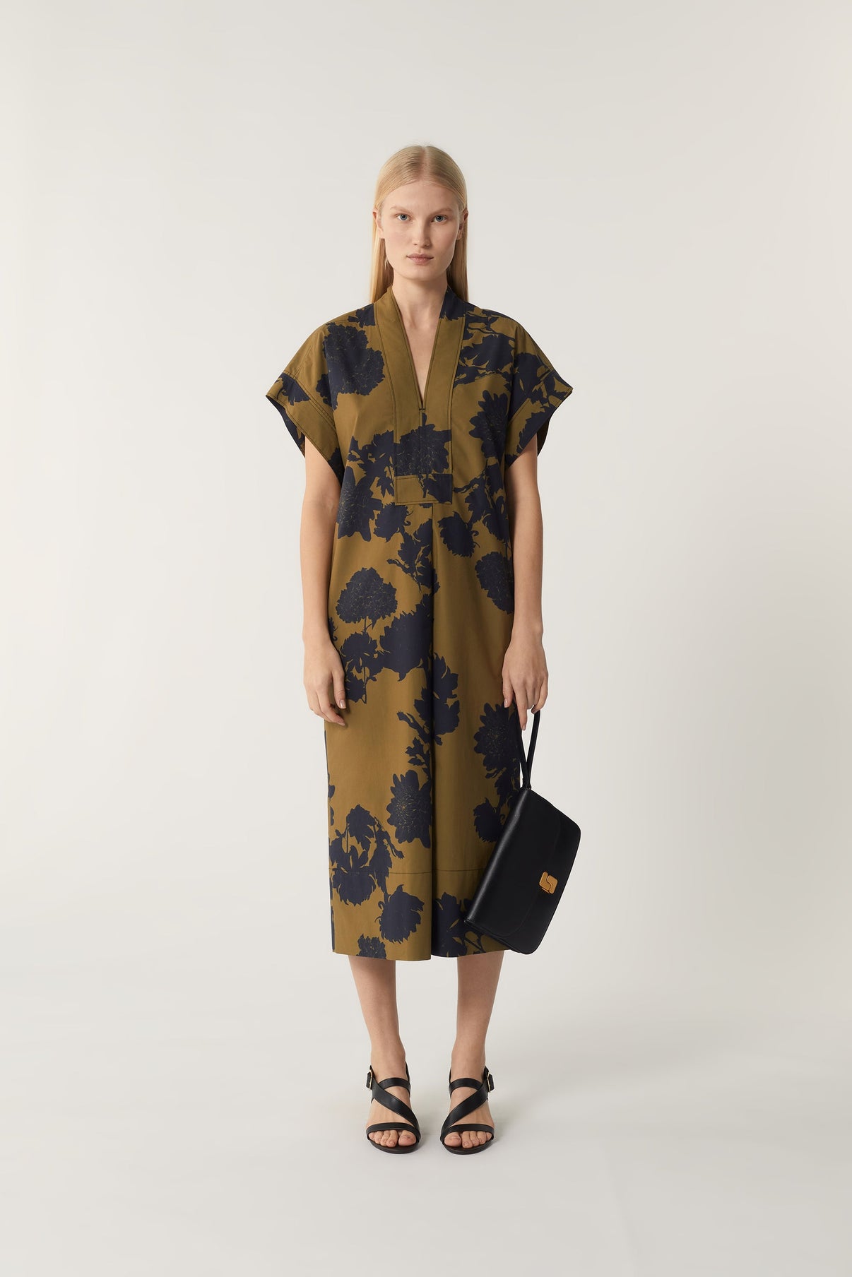 ZAPATOS PAOLA NEGRAS vue 10