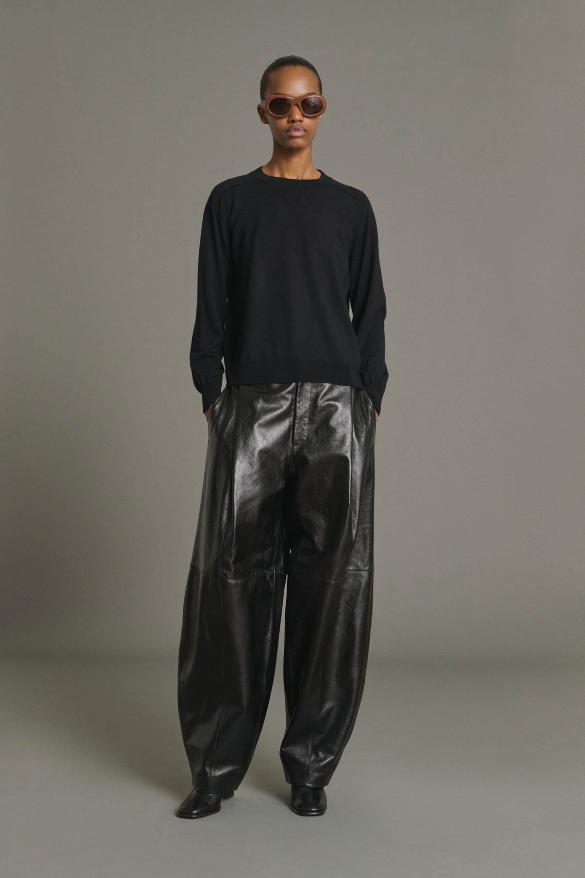 Jersey Pio - Negro - Lana merino - Mujer vue 4