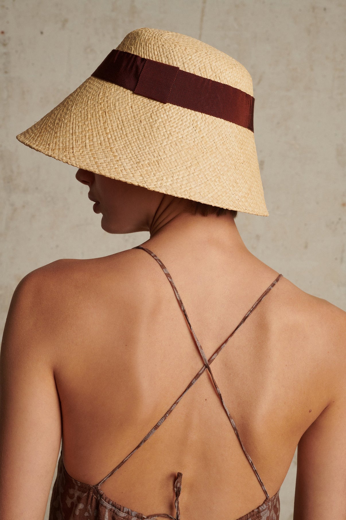 VESTIDO THEORIE MARRÓN vue 5