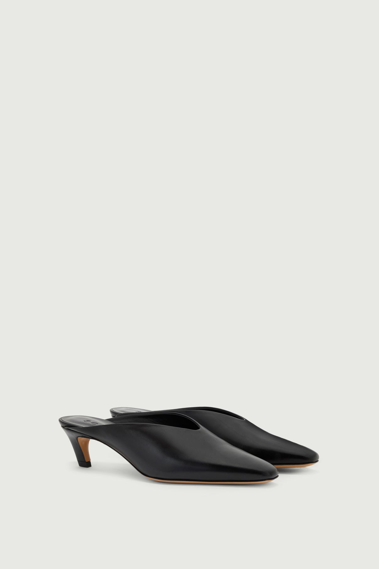 Mules Amalie - Negro Cuero con Tacón - Soeur vue 2
