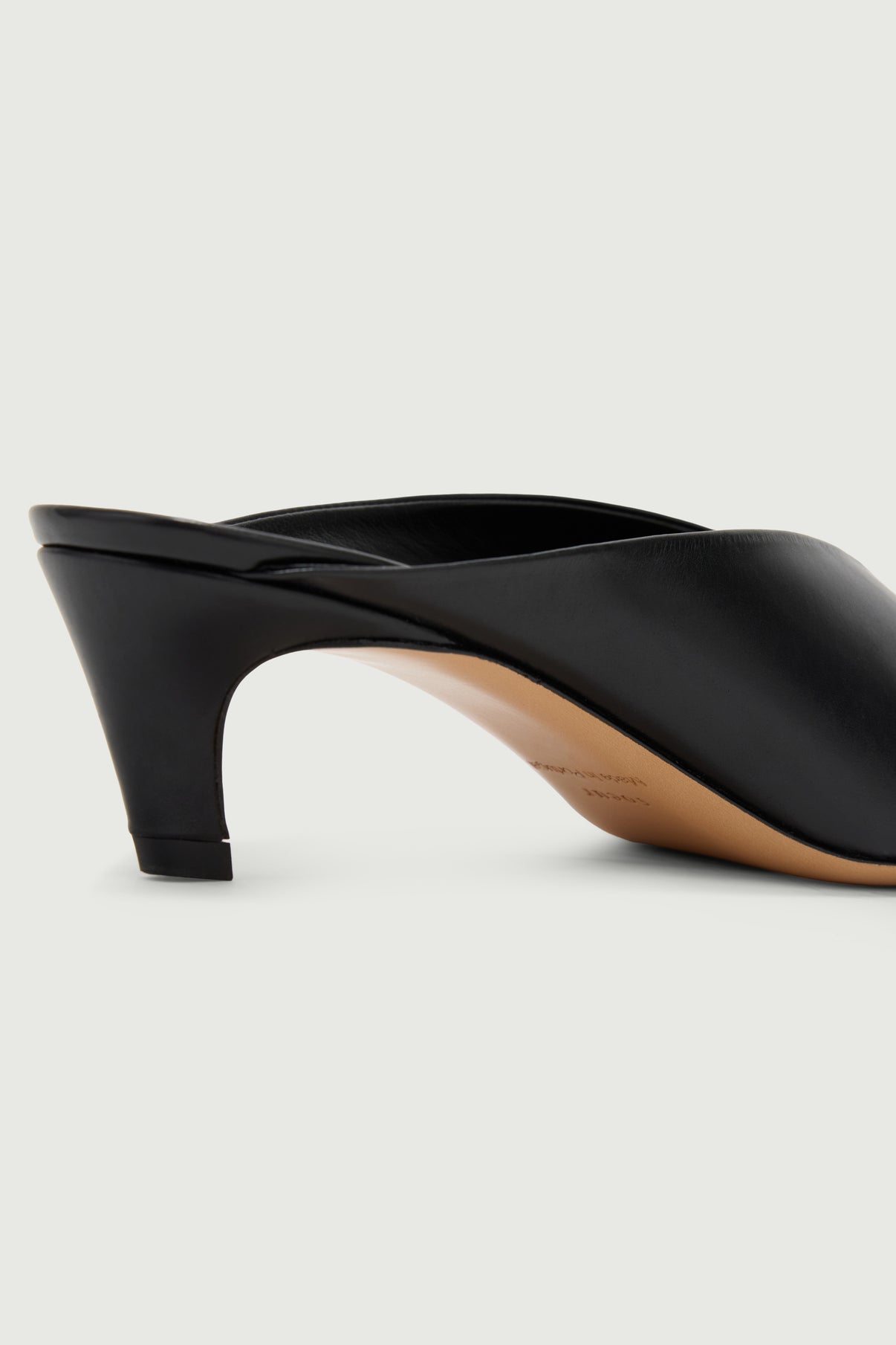 Mules Amalie - Negro Cuero con Tacón - Soeur vue 4