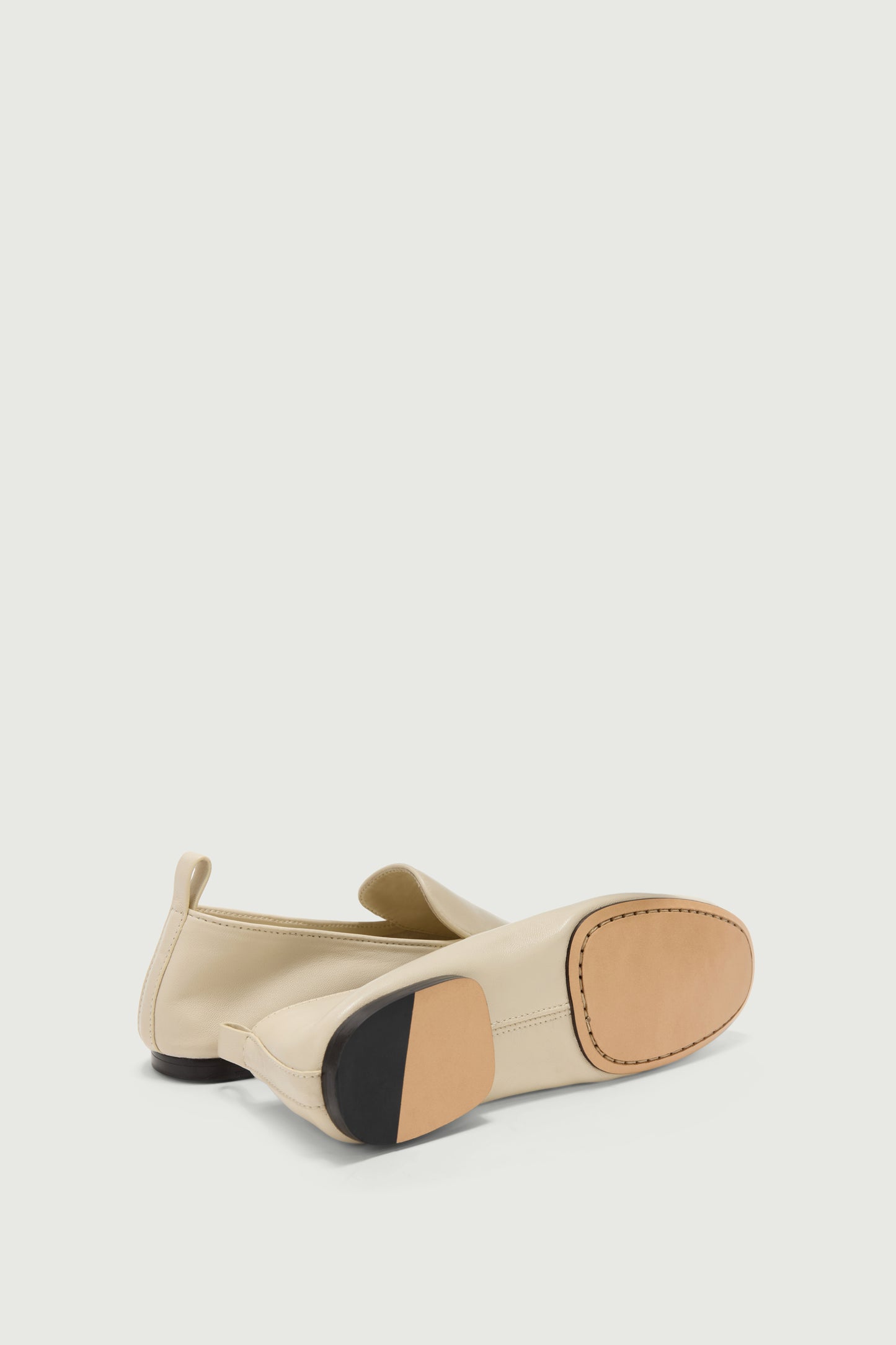 Mocasines Nine - Marfil - Cuero - Mujer